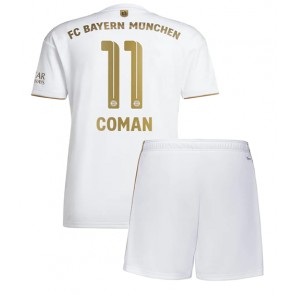 Bayern Munich Kingsley Coman #11 babykläder Bortatröja barn 2022-23 Korta ärmar (+ Korta byxor)